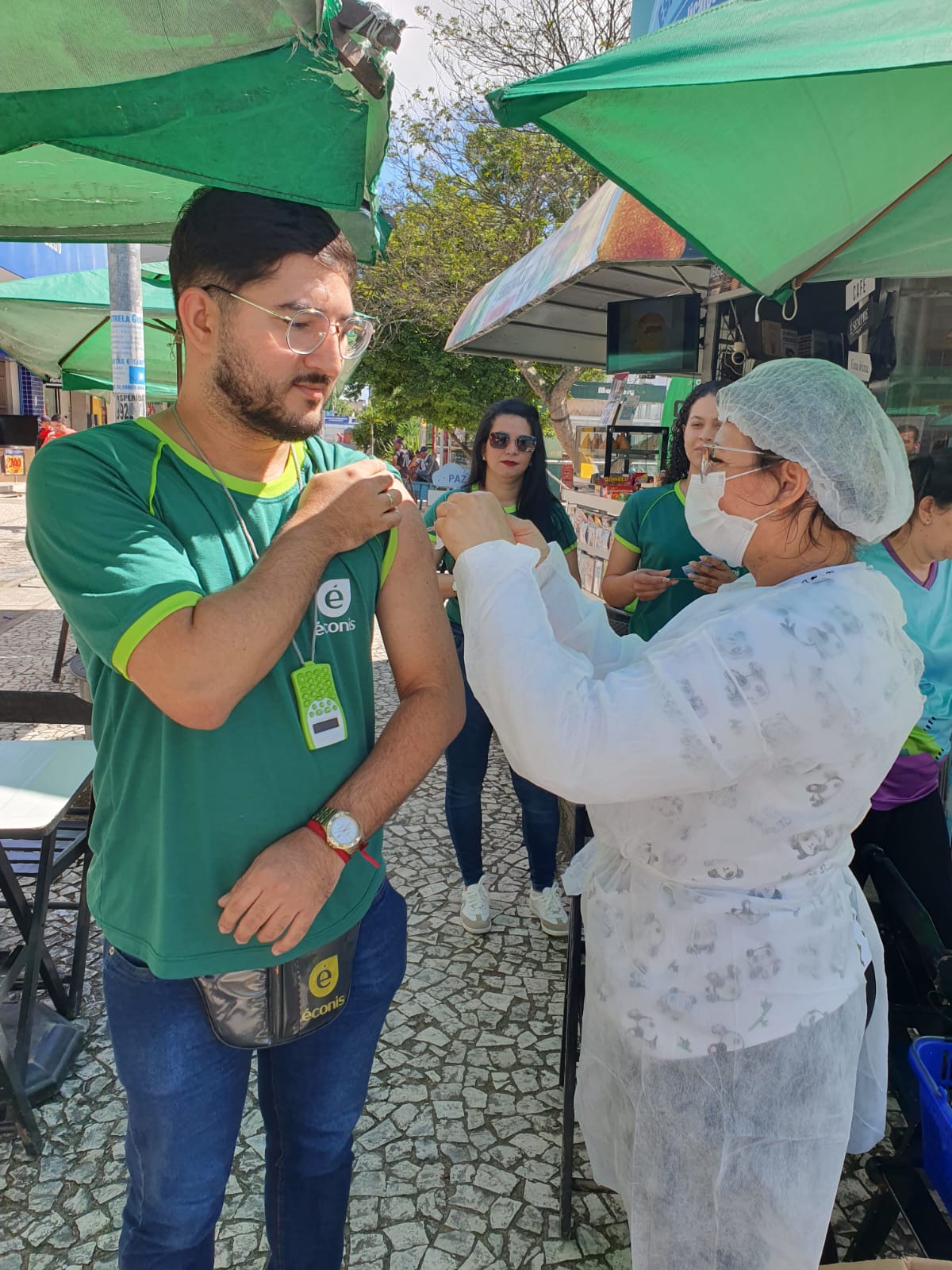 Leia mais sobre o artigo ACENA e Sindilojas promovem hoje dia de vacinação no centro de Arapiraca